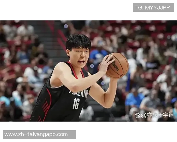 杨瀚森弧顶巧妙策应约基奇式助攻助队友轻松上篮